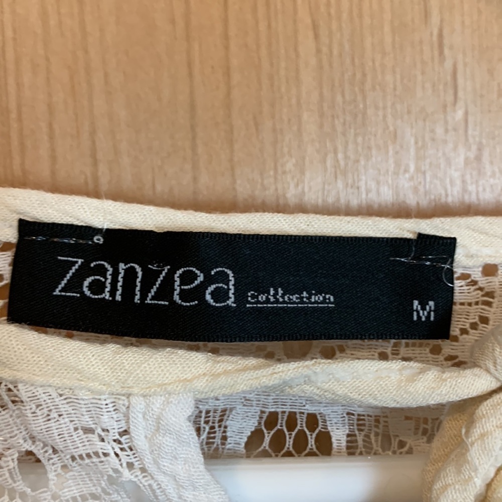 𝅺ZANZEA Collection cream long sleeve shirt w lace top w tie size Medium - Picture 3 of 6